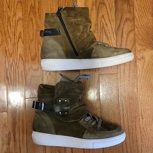 Miz Mooz Luxe Olive Sneaker Size 39 (8.5)